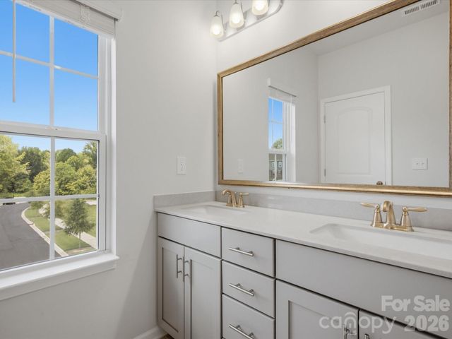 10126 Hemingway Place, Charlotte, NC 28227