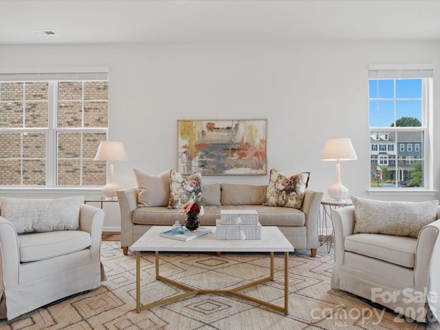 10126 Hemingway Place, Charlotte, NC 28227