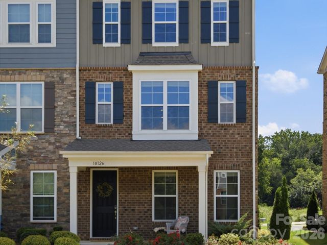 10126 Hemingway Place, Charlotte, NC 28227