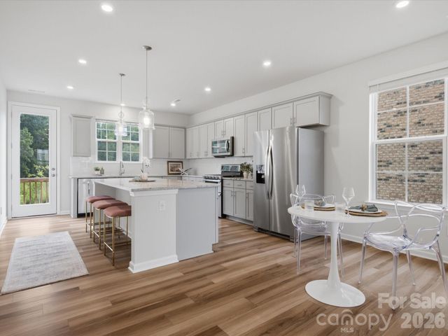 10126 Hemingway Place, Charlotte, NC 28227