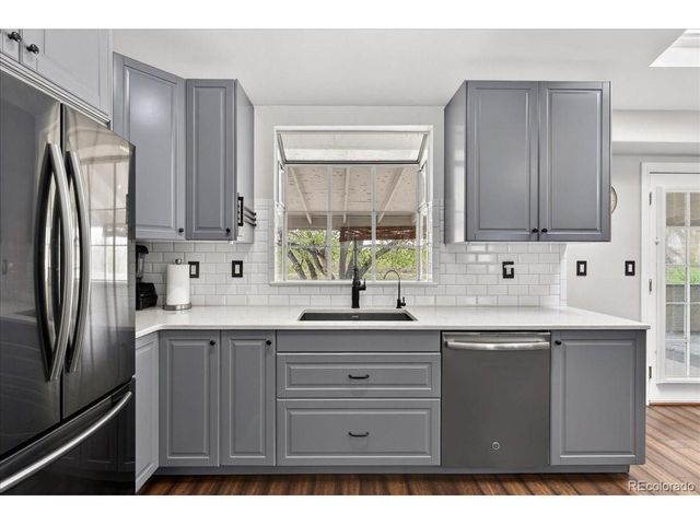 8697 Aspen Cir, Parker, CO 80134