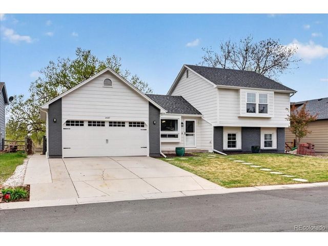 8697 Aspen Cir, Parker, CO 80134