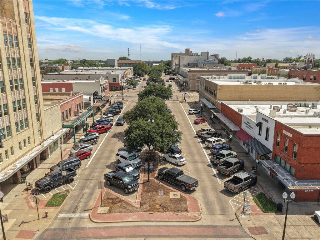 220 North Main Street, Bryan, TX 77803 — photo 2