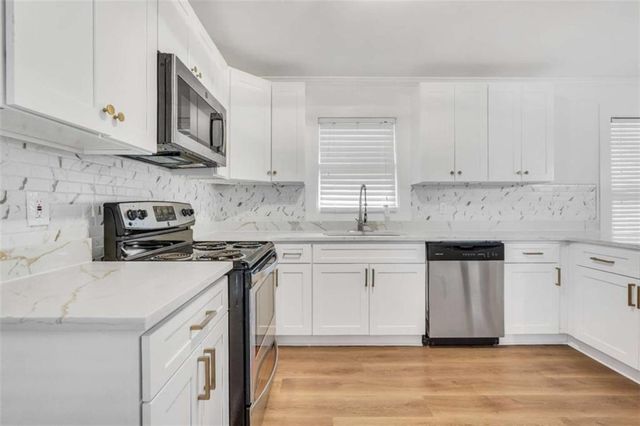 2940 Harris Street, East Point, GA 30344