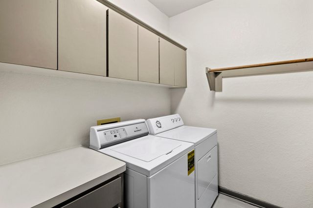 701 Yaupon Valley RD, West Lake Hills, TX 78746