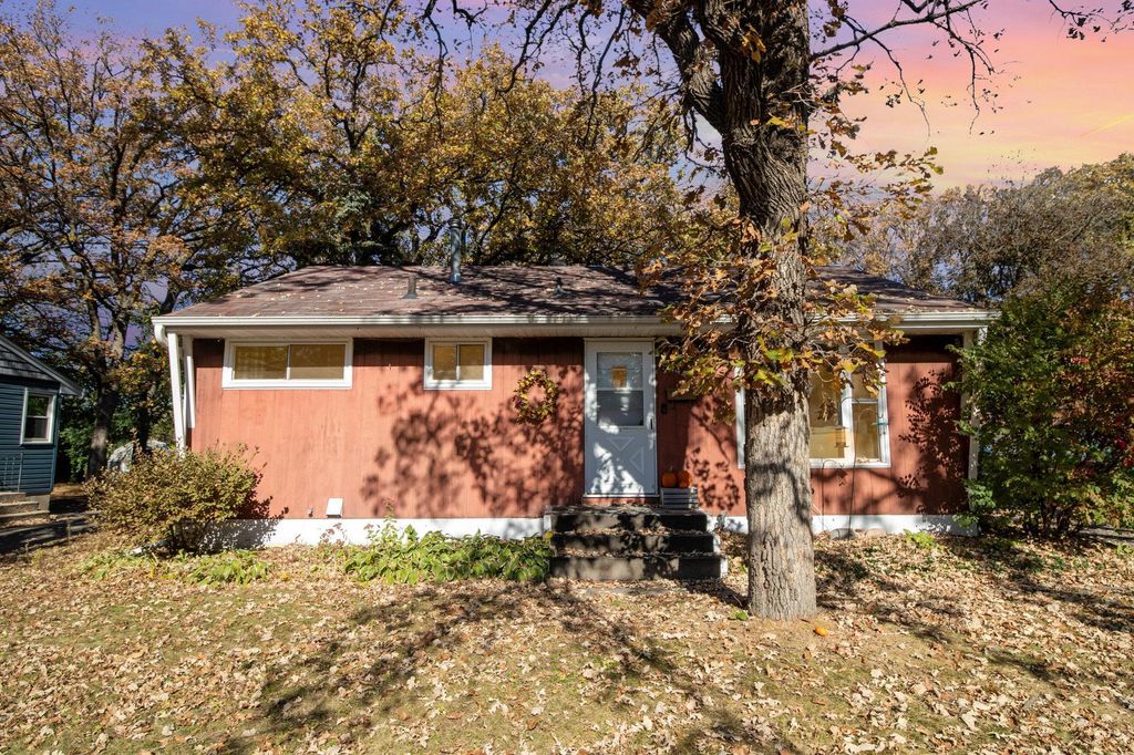 5344 52nd Avenue N, Crystal, MN 55429