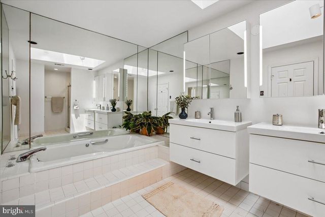 6113 GOLDTREE WAY, Bethesda, MD 20817
