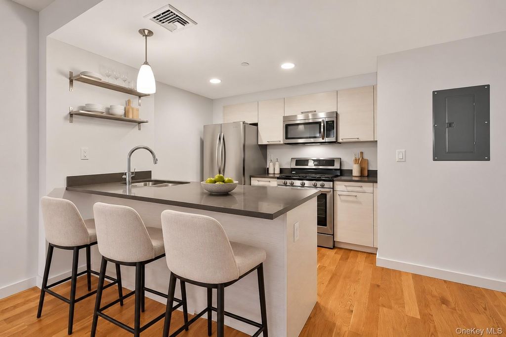106-20 70th Avenue 2C, Forest Hills, NY 11375