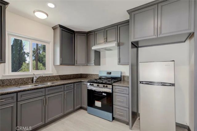14916 Wyandotte, Van Nuys, CA 91405