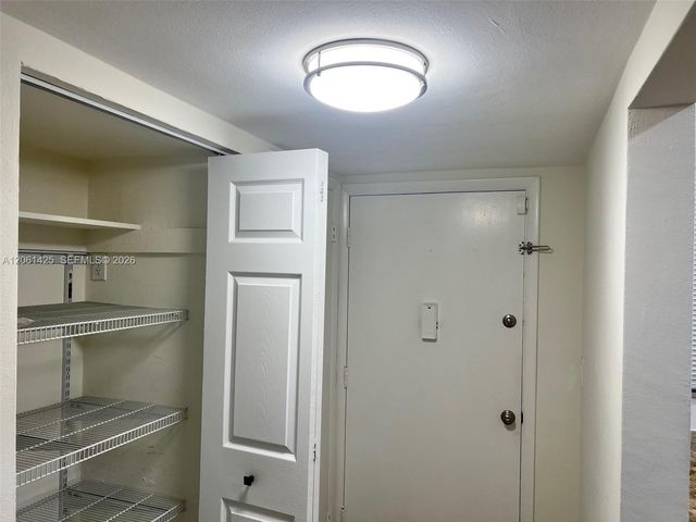9159 SW 77th Avenue 113, Miami, FL 33156