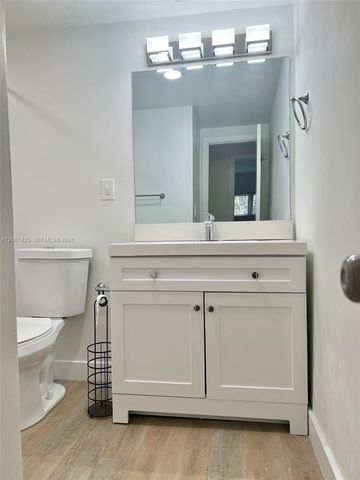 9159 SW 77th Avenue 113, Miami, FL 33156