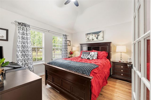 12323 E Elizabeth Shore Loop, Cypress, TX 77433