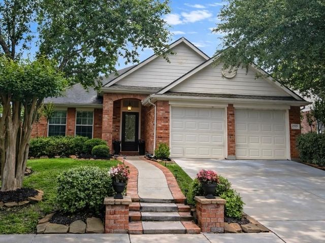 12323 E Elizabeth Shore Loop, Cypress, TX 77433