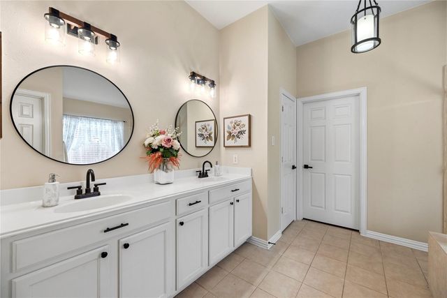 12323 E Elizabeth Shore Loop, Cypress, TX 77433