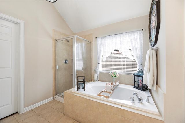 12323 E Elizabeth Shore Loop, Cypress, TX 77433