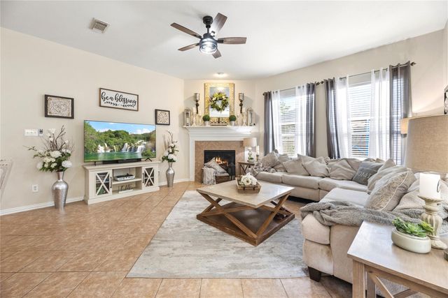 12323 E Elizabeth Shore Loop, Cypress, TX 77433