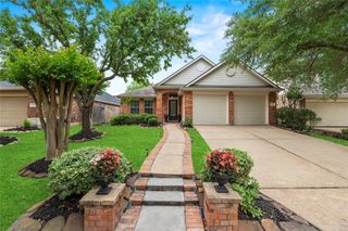 12323 E Elizabeth Shore Loop, Cypress, TX 77433