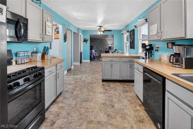 436 Bayberry Drive, Elyria, OH 44035