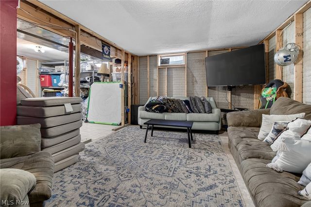 436 Bayberry Drive, Elyria, OH 44035