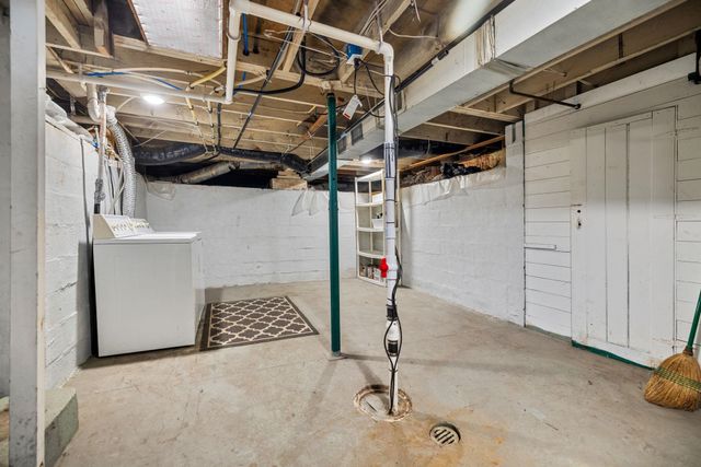 424 W Sixteenth Street, Traverse City, MI 49684