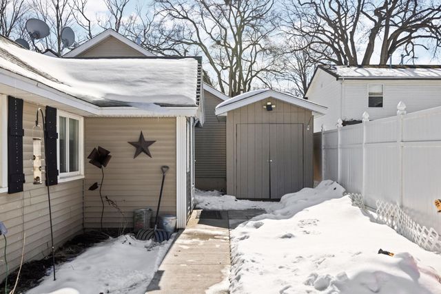 424 W Sixteenth Street, Traverse City, MI 49684