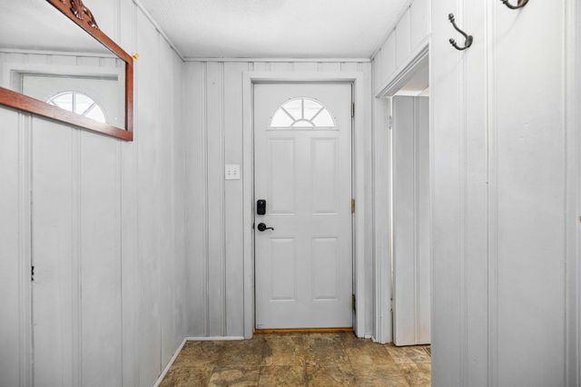 424 W Sixteenth Street, Traverse City, MI 49684