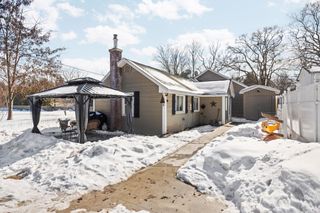 424 W Sixteenth Street, Traverse City, MI 49684