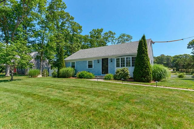 17 Kings Way, Orleans, MA 02653