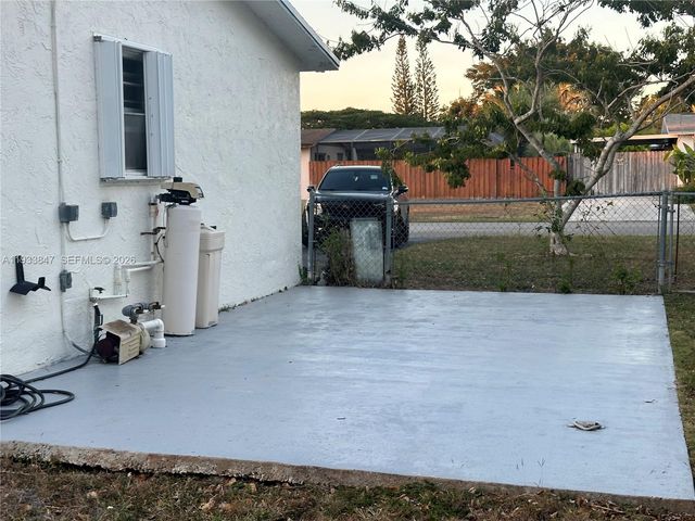 16452 SW 293rd St, Homestead, FL 33033