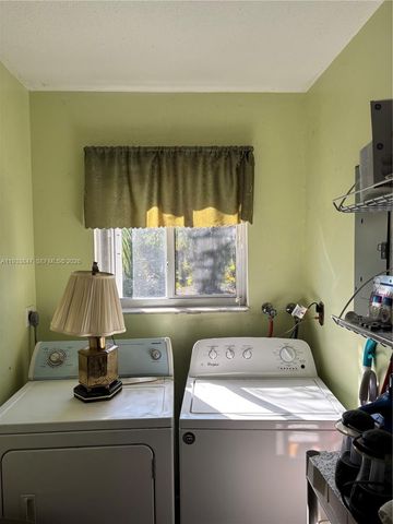 16452 SW 293rd St, Homestead, FL 33033