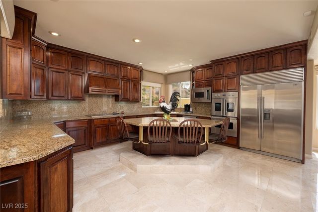 21 Grand Corniche Drive, Henderson, NV 89011