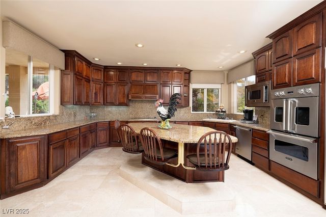 21 Grand Corniche Drive, Henderson, NV 89011