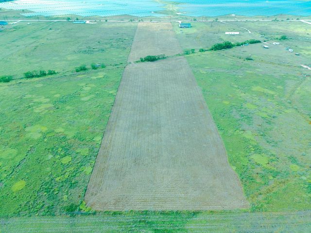 14727 Wolfgang Road, Guy, TX 77444