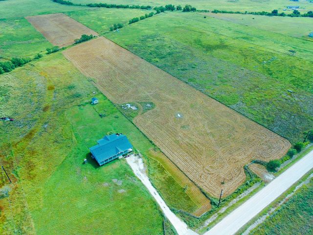 14727 Wolfgang Road, Guy, TX 77444