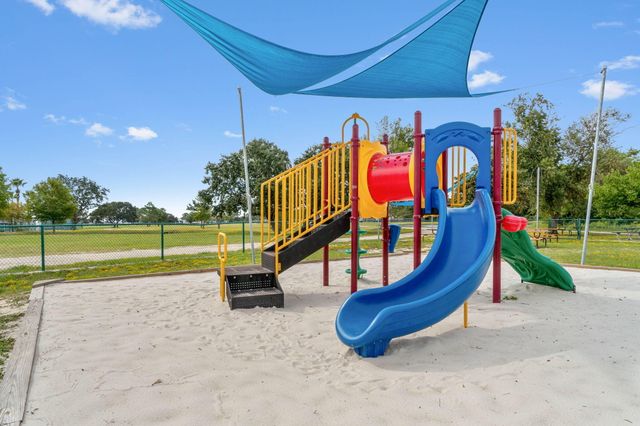 6752 Redfield Street, Navarre, FL 32566