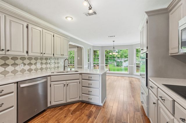 8 Scenic Point, Greenbrier, AR 72058