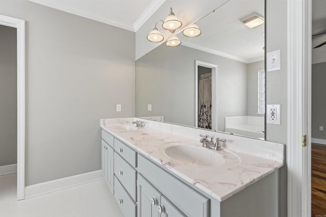 8 Scenic Point, Greenbrier, AR 72058