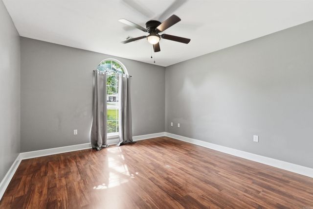 8 Scenic Point, Greenbrier, AR 72058