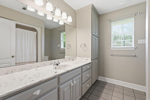 8 Scenic Point, Greenbrier, AR 72058