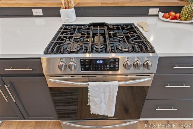 6005 River Ridge Drive, Hamilton, MI 49419