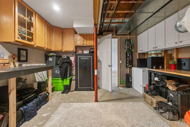 6005 River Ridge Drive, Hamilton, MI 49419