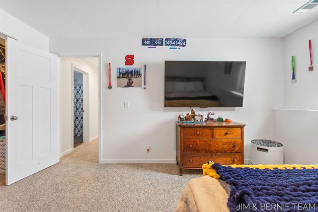 6005 River Ridge Drive, Hamilton, MI 49419