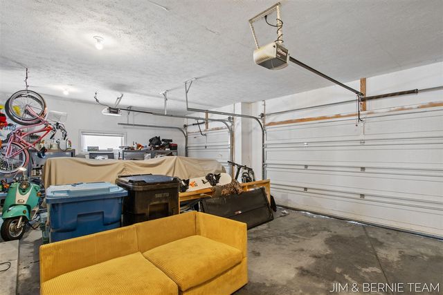 6005 River Ridge Drive, Hamilton, MI 49419