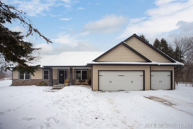 6005 River Ridge Drive, Hamilton, MI 49419