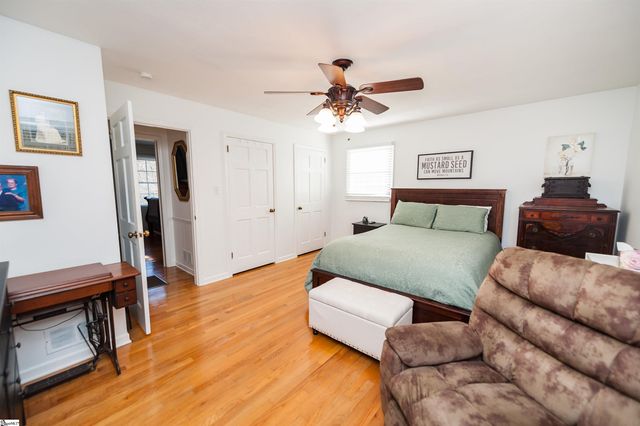 302 Peach Valley Drive, Spartanburg, SC 29303