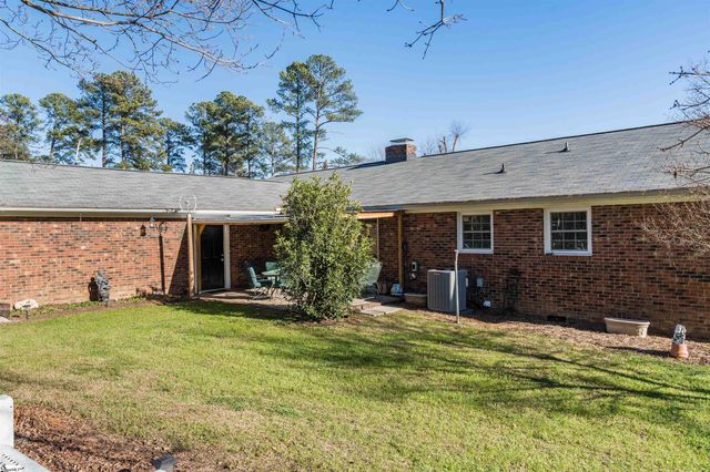302 Peach Valley Drive, Spartanburg, SC 29303