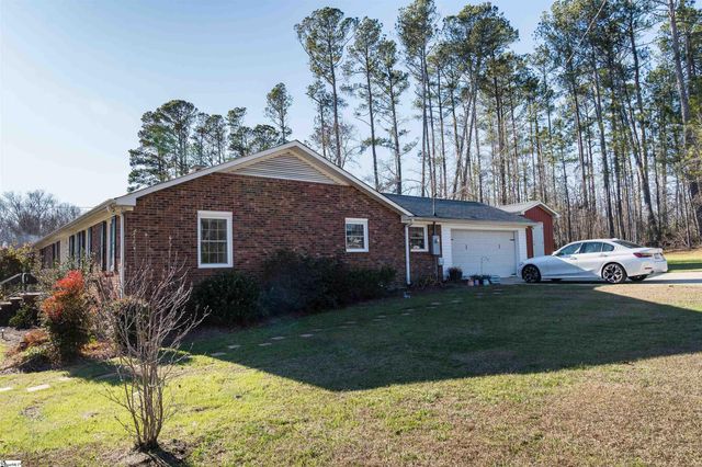 302 Peach Valley Drive, Spartanburg, SC 29303
