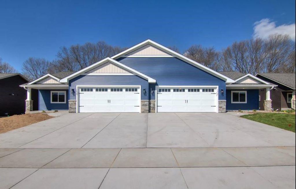 705 Sequoia Drive, Altoona, WI 54720