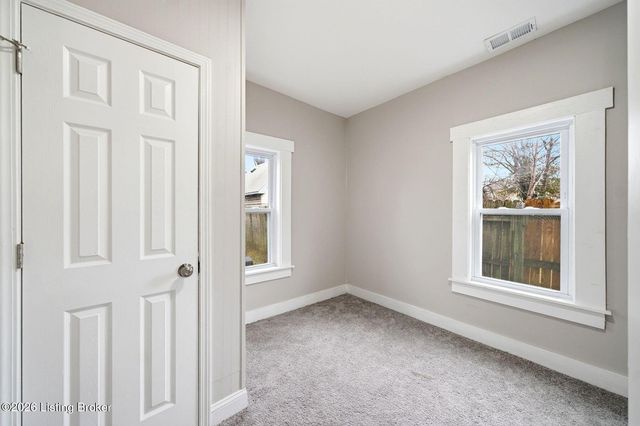 611 E Hill St, Louisville, KY 40217