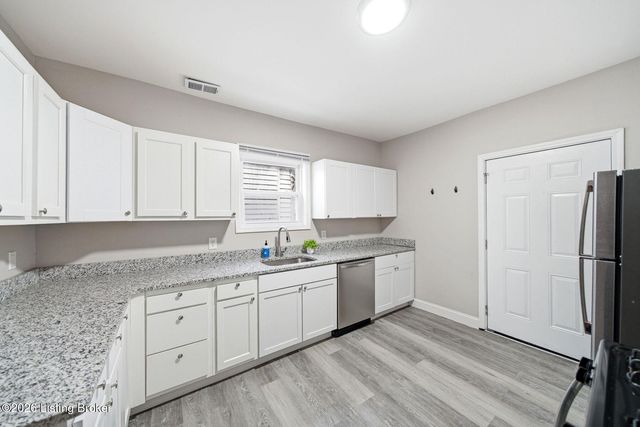 611 E Hill St, Louisville, KY 40217